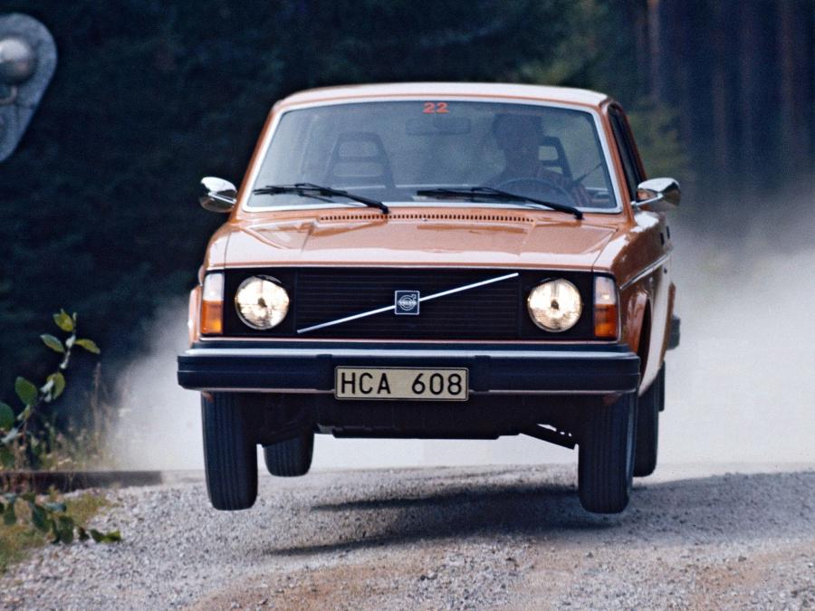  Volvo 244 DL 1975 года  (фото 6 из 7)